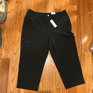 NWT Chicos Weekends capri pants